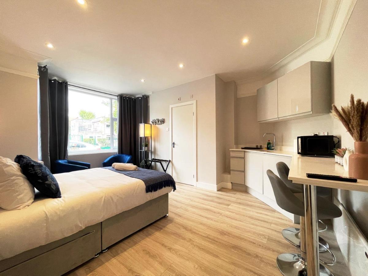 Bella'S Place Near Wembley Stadium London Bagian luar foto